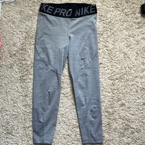 Nike pro 3/4 leggings